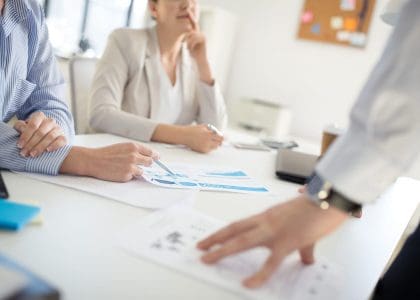Lönehanteringmedanpassadelösningar Lönehanteringmedanpassadelösningar